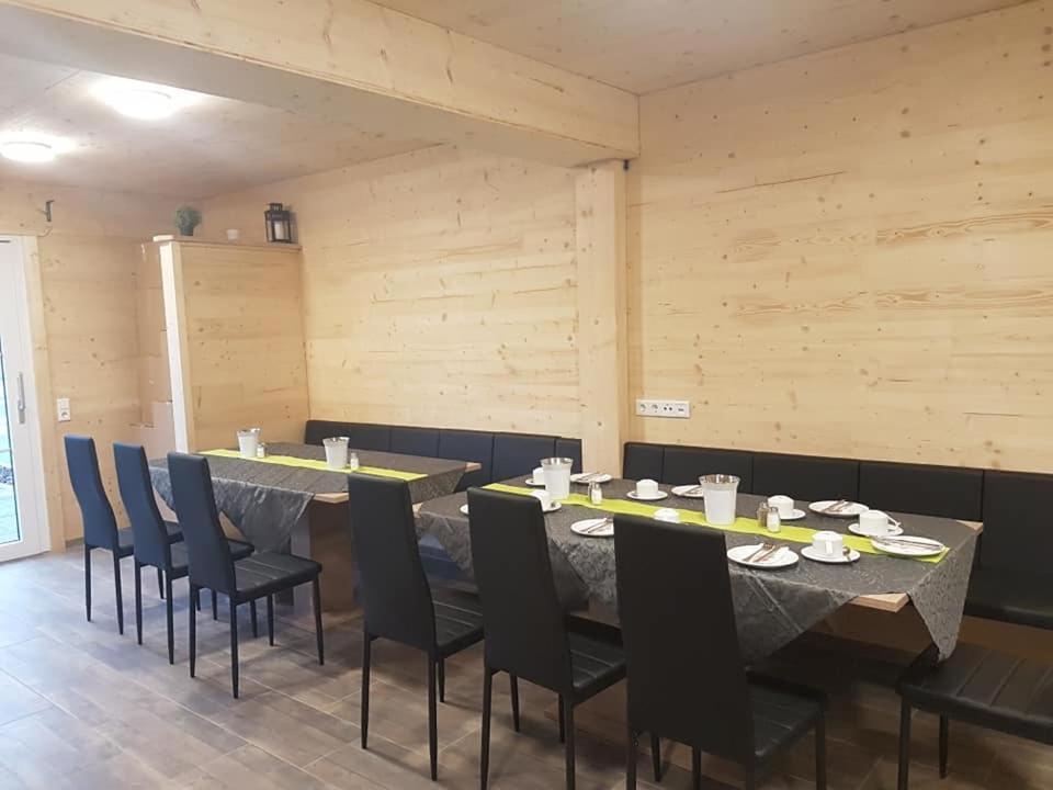 Am Hahnenkamm Aparthotel Reutte